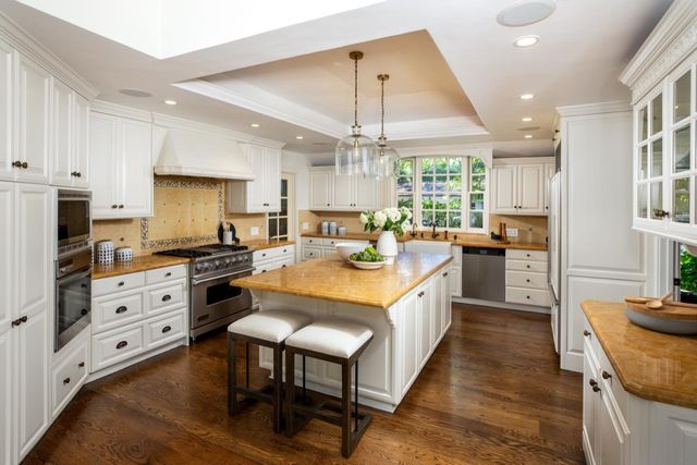 14 Flood Circle, Atherton, CA 94027