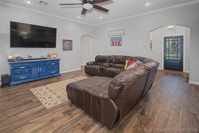 6903 S 4th Street W, Muskogee, OK 74401