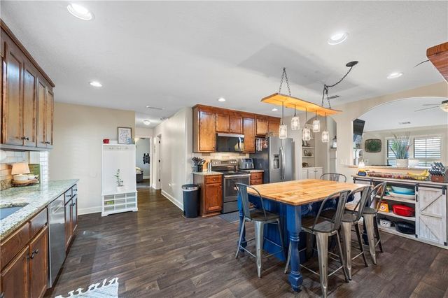 370 Petal Creek Lane, Jefferson, GA 30549