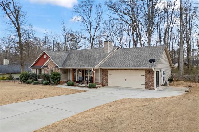 370 Petal Creek Lane, Jefferson, GA 30549