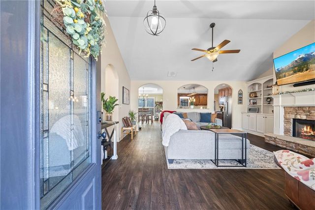 370 Petal Creek Lane, Jefferson, GA 30549