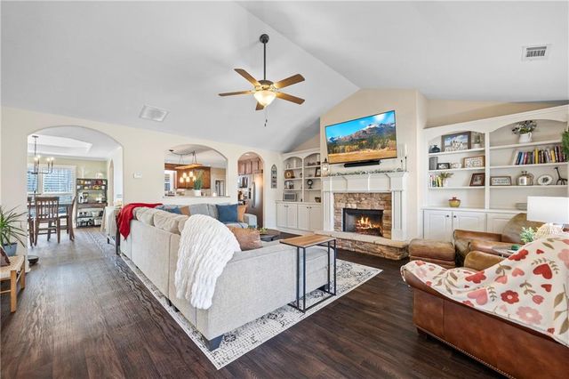 370 Petal Creek Lane, Jefferson, GA 30549