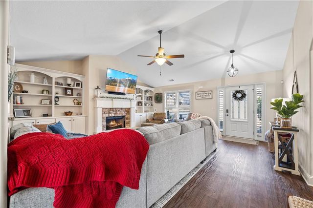 370 Petal Creek Lane, Jefferson, GA 30549