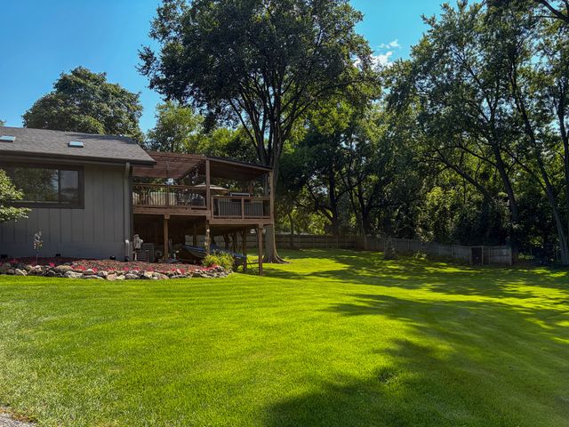 209 W Chicago Avenue, Westmont, IL 60559