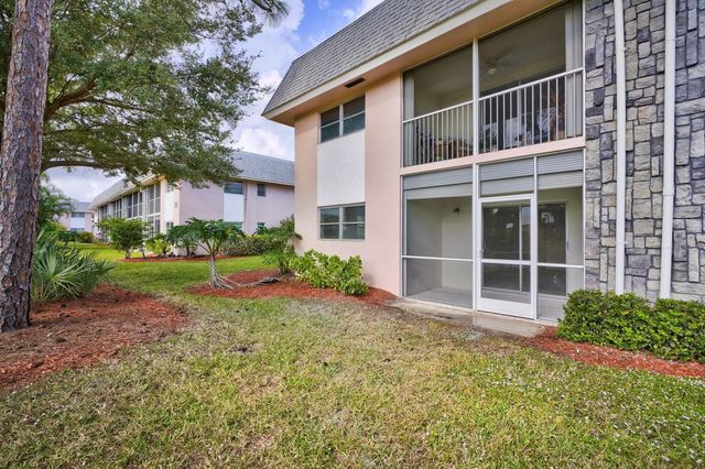 18081 SE Country Club Drive 265, Tequesta, FL 33469