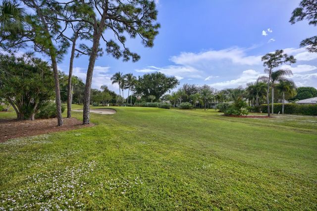 18081 SE Country Club Drive 265, Tequesta, FL 33469