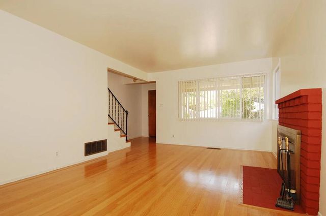 906908 Haddon Drive, San Mateo, CA 94402