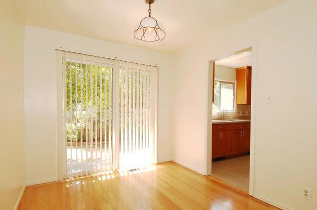 906908 Haddon Drive, San Mateo, CA 94402