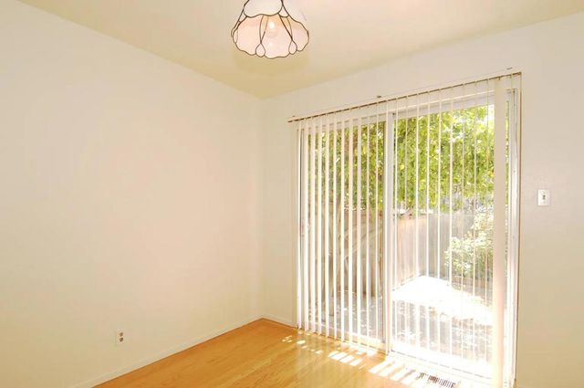 906908 Haddon Drive, San Mateo, CA 94402