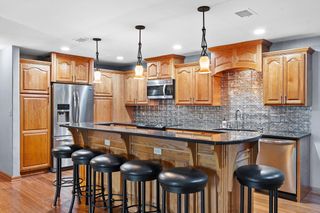 321 Park Hill DRIVE #E, Pewaukee, WI 53072