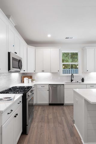 556 Hayes Park Boulevard, Johns Island, SC 29455