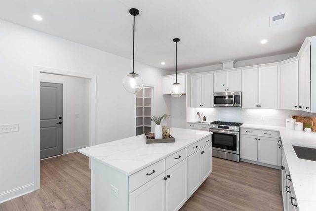 556 Hayes Park Boulevard, Johns Island, SC 29455