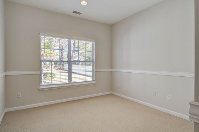 7559 Hawks Circle, Hanahan, SC 29410