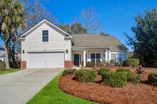 7559 Hawks Circle, Hanahan, SC 29410