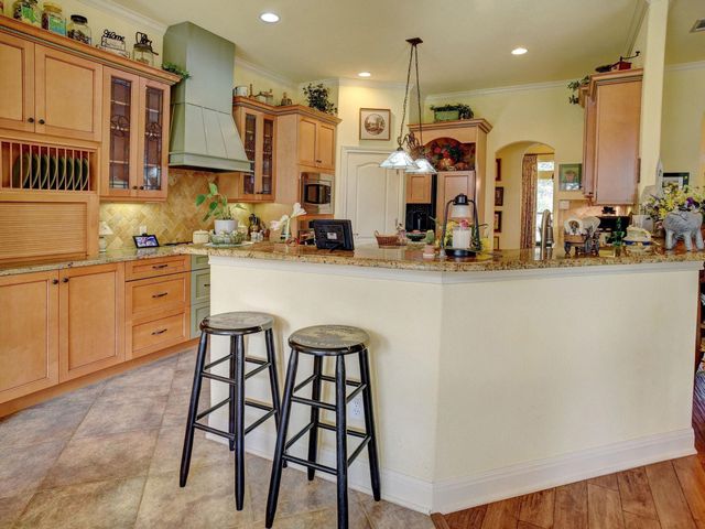 203 Wagon Way, Bastrop, TX 78602