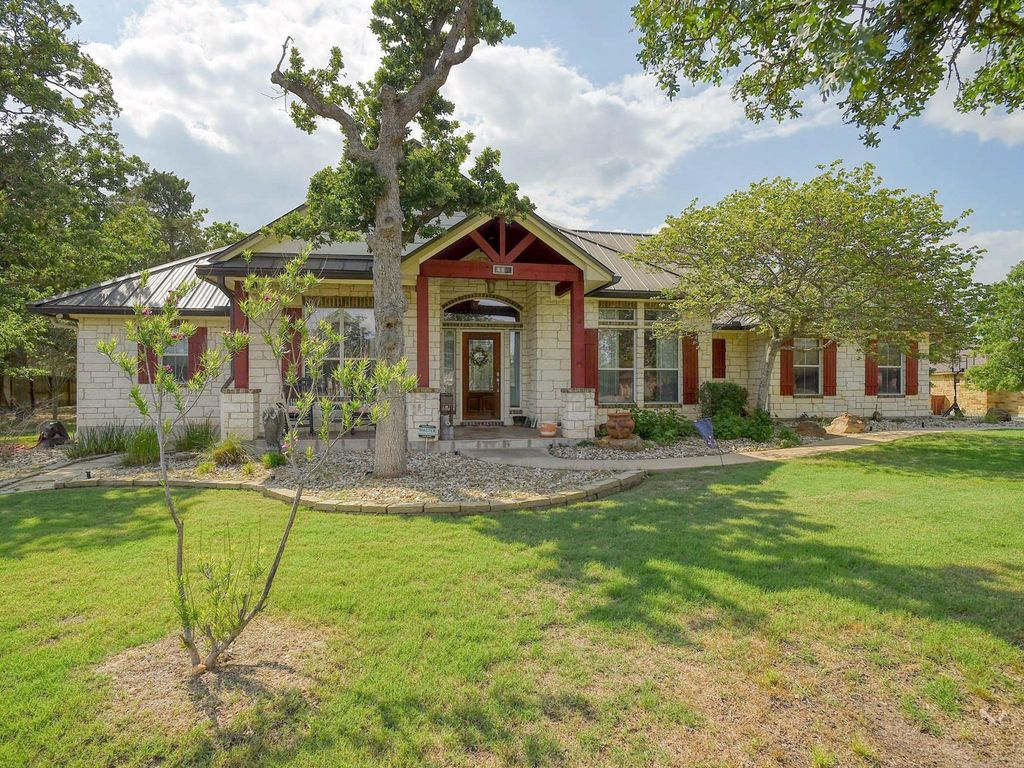 203 Wagon Way, Bastrop, TX 78602