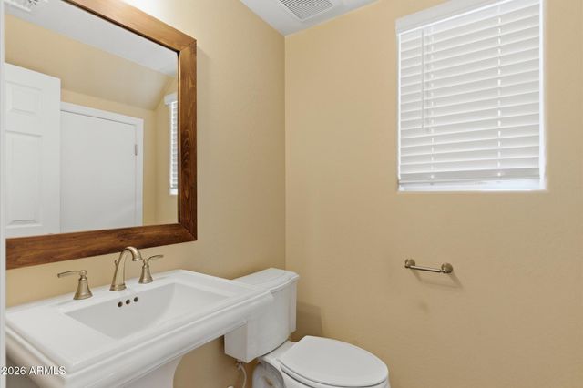 43265 N PLUM Street, San Tan Valley, AZ 85140