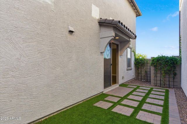 43265 N PLUM Street, San Tan Valley, AZ 85140