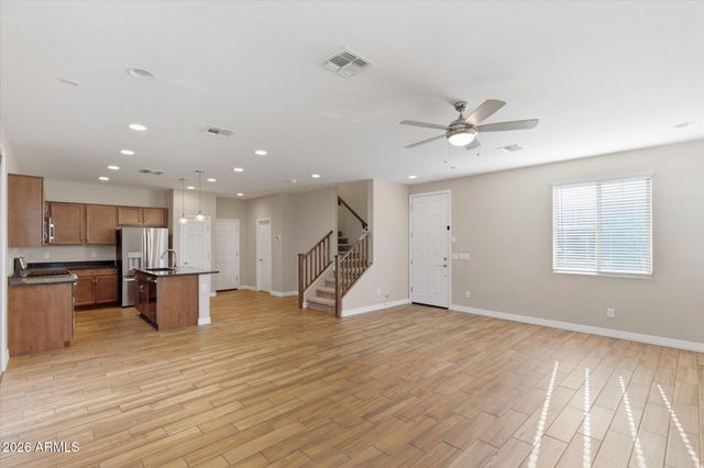 43265 N PLUM Street, San Tan Valley, AZ 85140