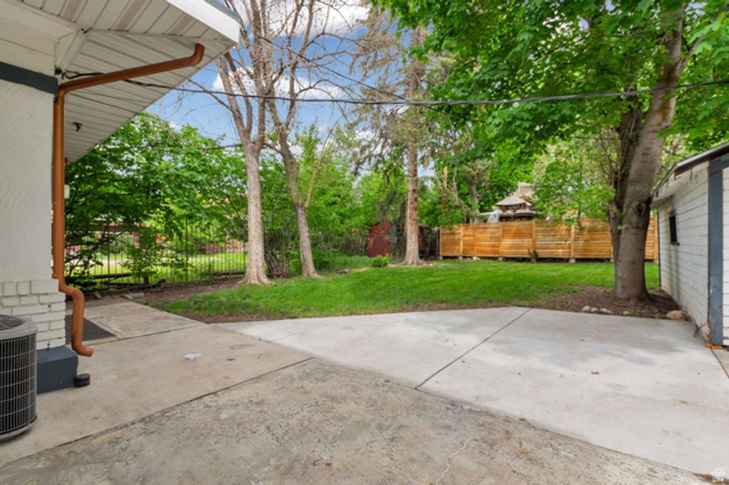 Image 15 of property listing at 2536 S JACKSON AVE, Ogden, UT 84401