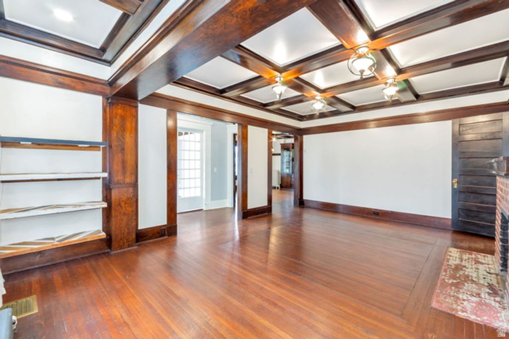 Image 4 of property listing at 2536 S JACKSON AVE, Ogden, UT 84401