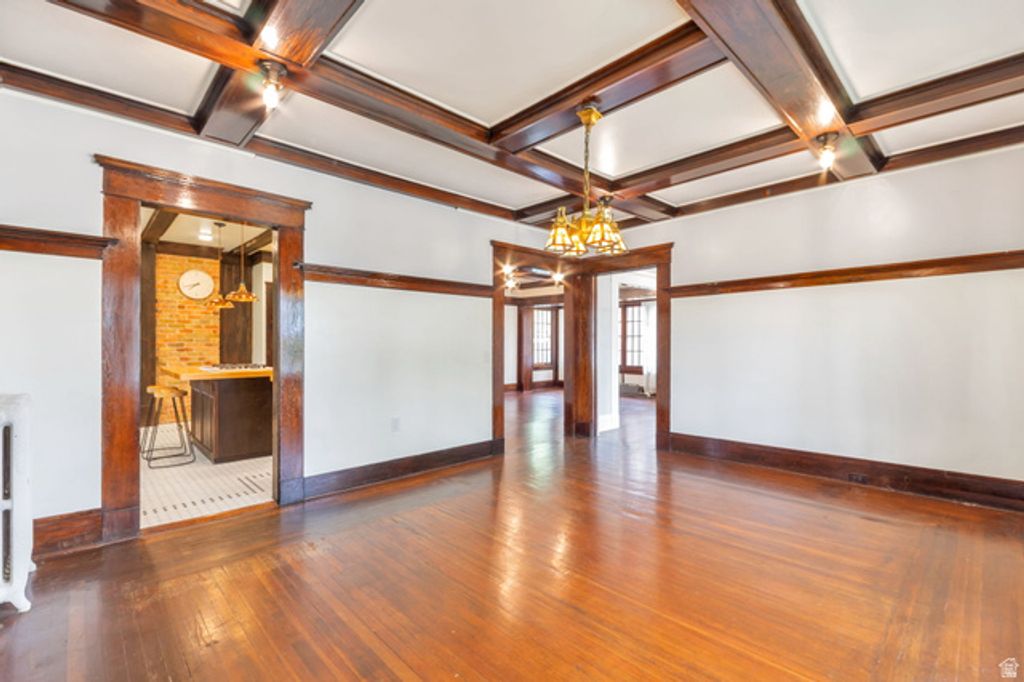Image 5 of property listing at 2536 S JACKSON AVE, Ogden, UT 84401