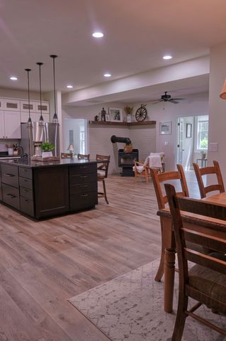 1354 Hickory Trail, Carbondale, IL 62902