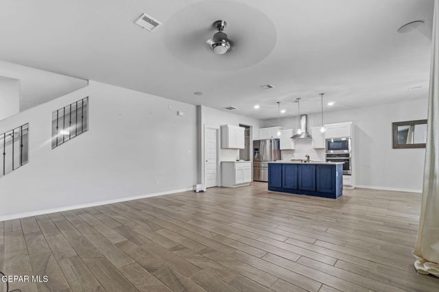 917 Airship Place, El Paso, TX 79928