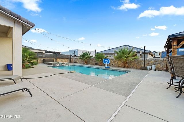 917 Airship Place, El Paso, TX 79928