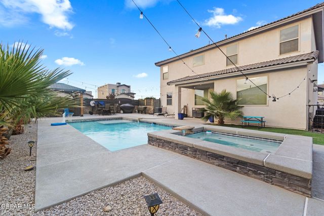 917 Airship Place, El Paso, TX 79928