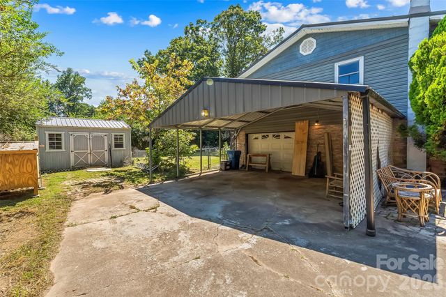 312 Hidden Valley Circle, Canton, NC 28716