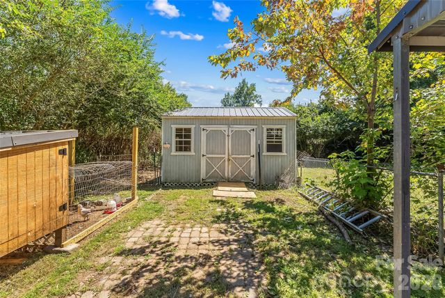 312 Hidden Valley Circle, Canton, NC 28716