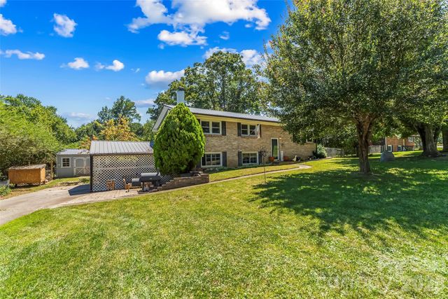 312 Hidden Valley Circle, Canton, NC 28716