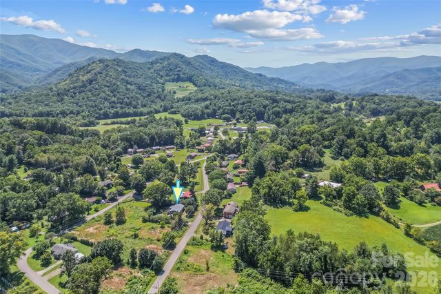 312 Hidden Valley Circle, Canton, NC 28716