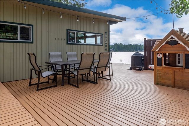 4284 Panther Lake Road W, Bremerton, WA 98312