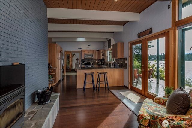 4284 Panther Lake Road W, Bremerton, WA 98312