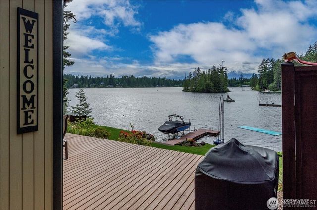 4284 Panther Lake Road W, Bremerton, WA 98312