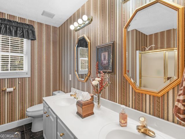 1220 Lake Stone Lea Drive, Oxford, GA 30054