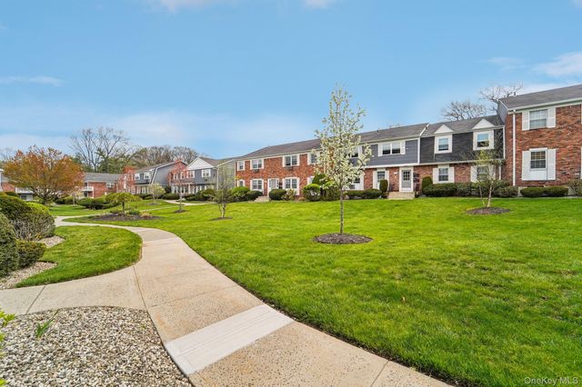 103 Doxbury Lane, Suffern, NY 10901