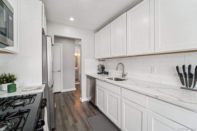 103 Doxbury Lane, Suffern, NY 10901