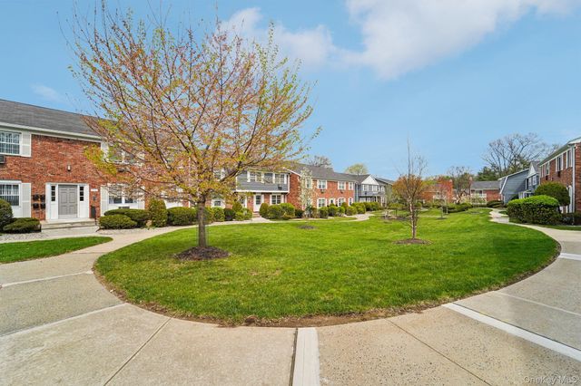 103 Doxbury Lane, Suffern, NY 10901