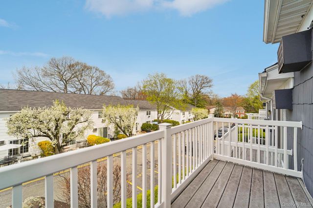 103 Doxbury Lane, Suffern, NY 10901