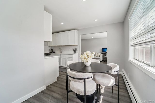 103 Doxbury Lane, Suffern, NY 10901