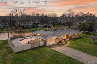 3955 Cambrook Lane, Waterford Charter Township, MI 48329