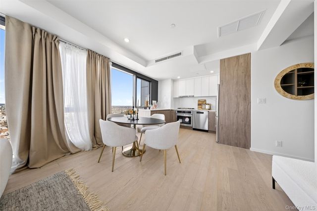 2286 Cropsey Avenue 15B, Brooklyn, NY 11214