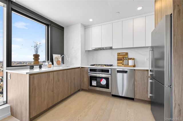 2286 Cropsey Avenue 15B, Brooklyn, NY 11214