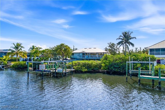 4986 Esplanade ST, Bonita Springs, FL 34134