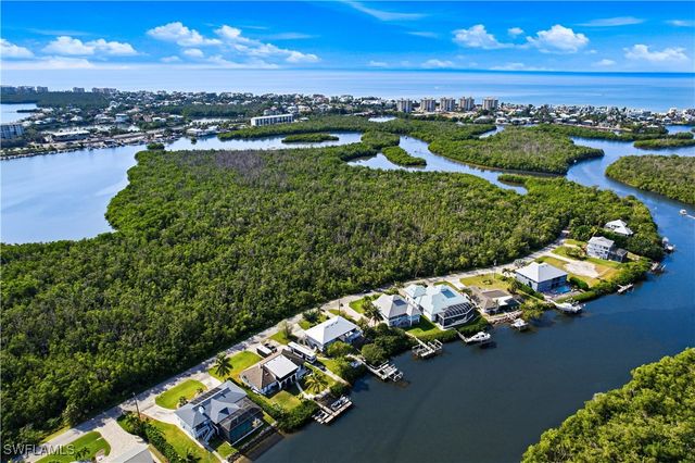 4986 Esplanade ST, Bonita Springs, FL 34134