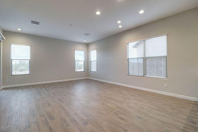 18328 N 65TH Place, Phoenix, AZ 85054