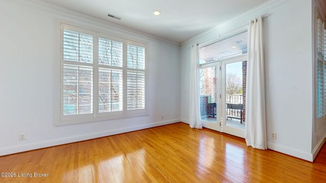 2011 Frankfort Ave 300, Louisville, KY 40206